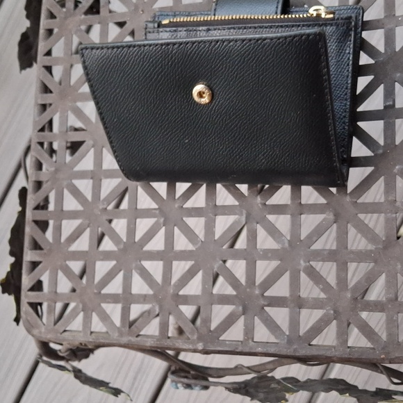 Michael Kors wallet - Picture 3 of 6